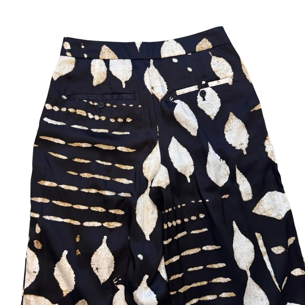 NWT Banana Republic Silky Black and Tan Leaf Print Wide Leg Women's Pants Size 8 - Picture 4 of 11